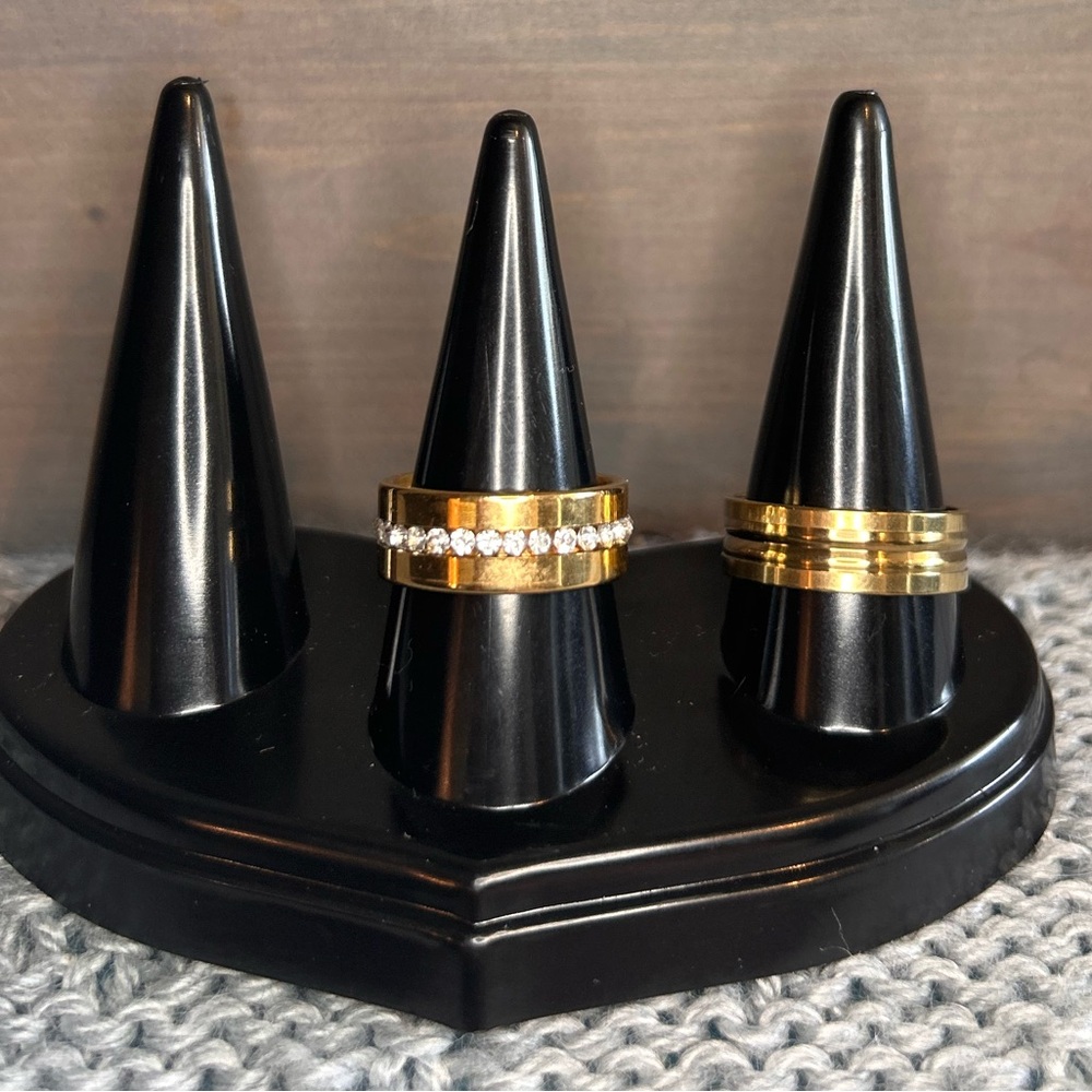 3/$10 Set Of Two Gold Tone Band Rings